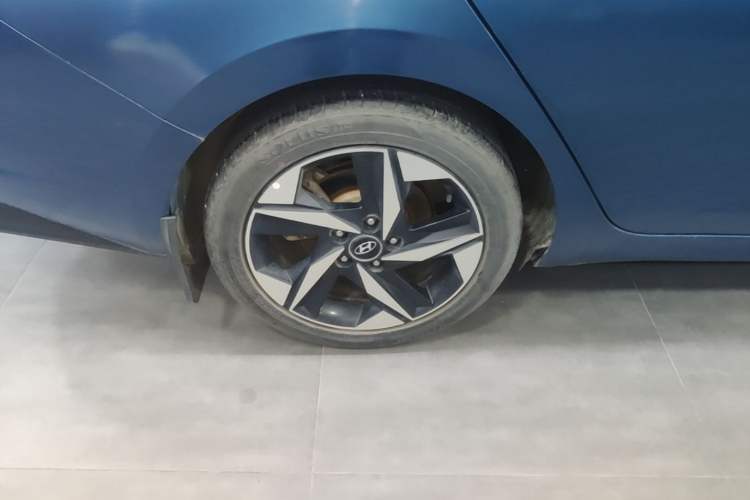 Used Hyundai Elantra 2021 1.5L CVT LUX Prestige Edition Right Rear Wheel Hub