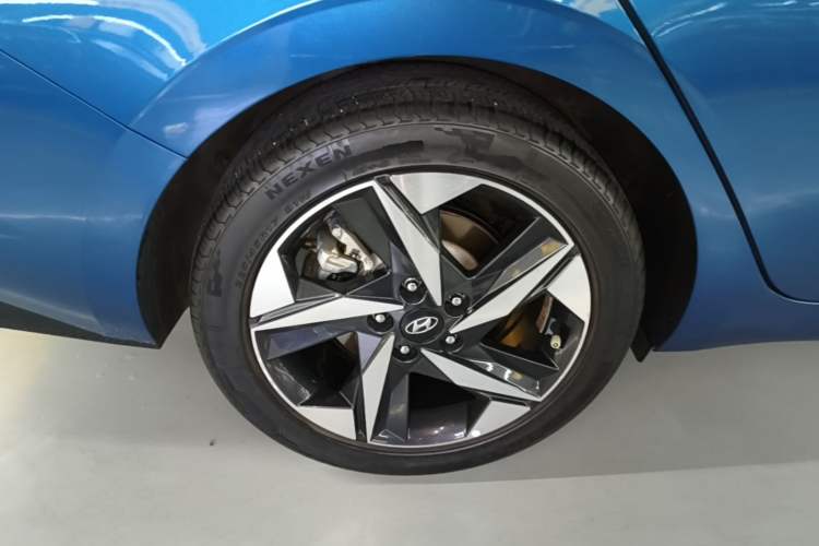 Used Hyundai Elantra 2021 1.5L CVT GLX Elite Edition Right Rear Wheel Hub