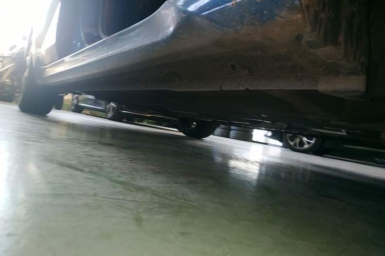 Used Hyundai Elantra 2021 1.5L CVT LUX Prestige Edition Right Side Sill