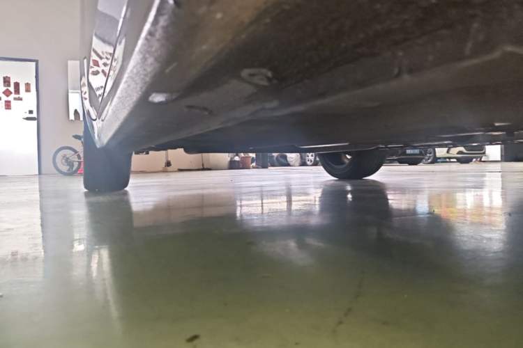 Used Hyundai Elantra 2021 1.5L CVT LUX Prestige Edition Right Side Sill