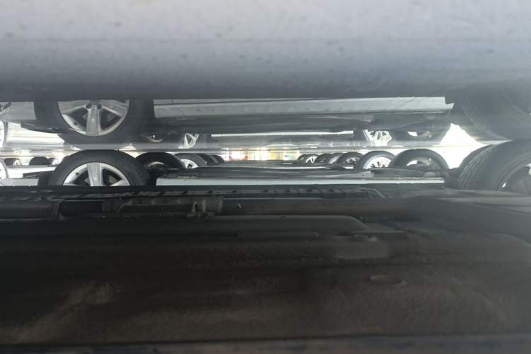 Used Hyundai Elantra 2021 1.5L CVT GLX Elite Edition Right Side Sill