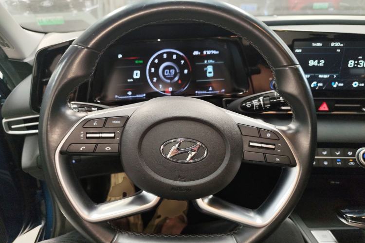 Used Hyundai Elantra 2021 1.5L CVT GLX Elite Edition Steering Wheel