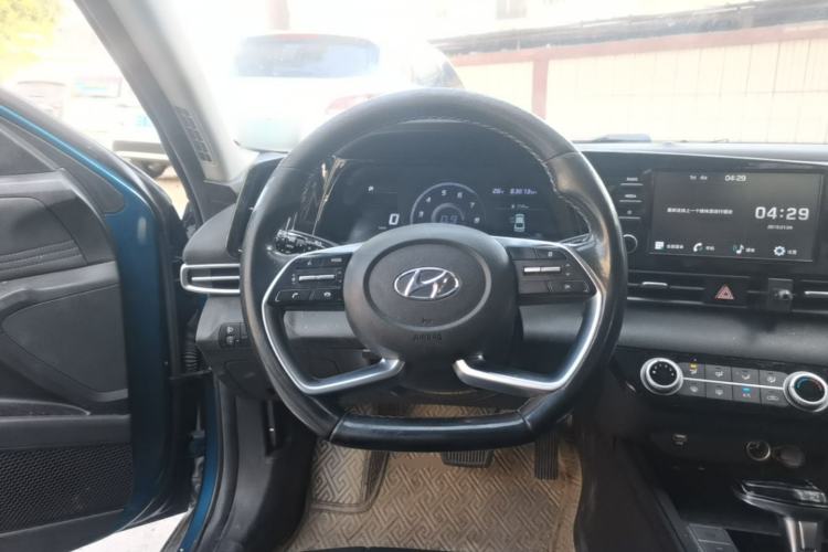 Used Hyundai Elantra 2021 1.5L CVT GLX Elite Edition Steering Wheel