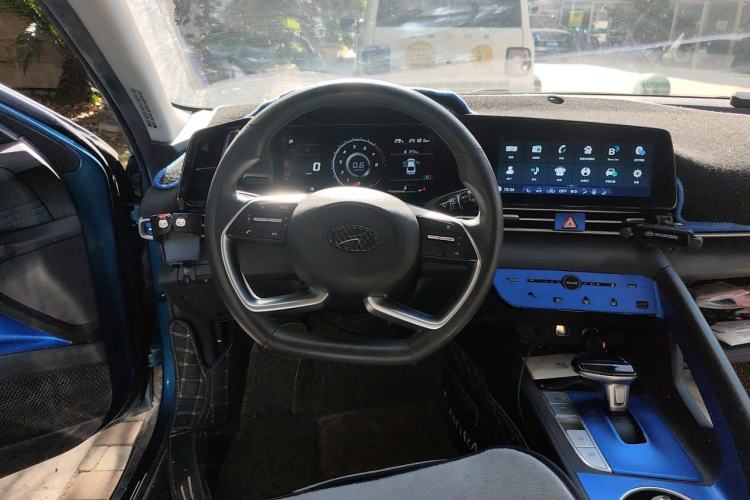 Used Hyundai Elantra 2021 1.5L CVT GLX Elite Edition Steering Wheel