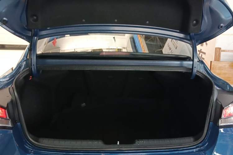 Used Hyundai Elantra 2021 1.5L CVT GLX Elite Edition Trunk