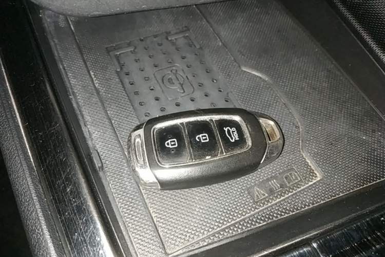 Used Hyundai Elantra 2021 1.5L CVT LUX Prestige Edition Vehicle Key