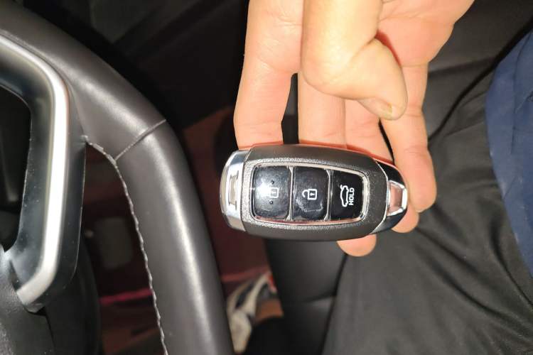 Used Hyundai Elantra 2021 1.5L CVT LUX Prestige Edition Vehicle Key