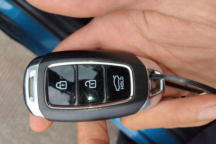 Used Hyundai Elantra 2021 1.5L CVT LUX Prestige Edition Vehicle Key