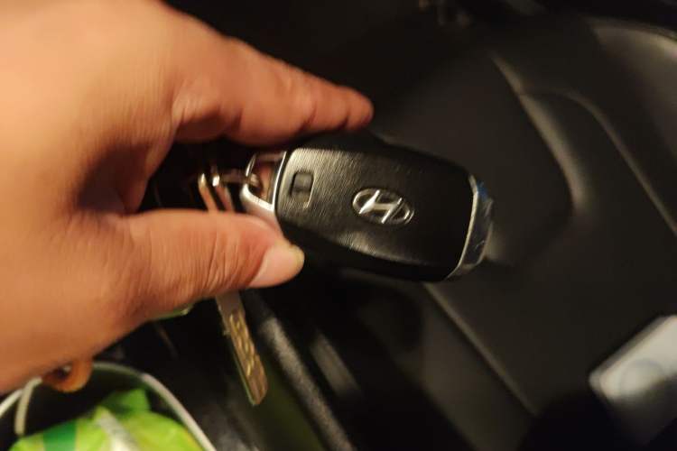 Used Hyundai Elantra 2021 1.5L CVT GLX Elite Edition Vehicle Key