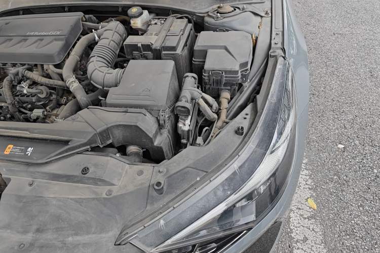 Used Hyundai Elantra 2021 240TGDi DCT LUX Prestige Edition Engine Bay Left