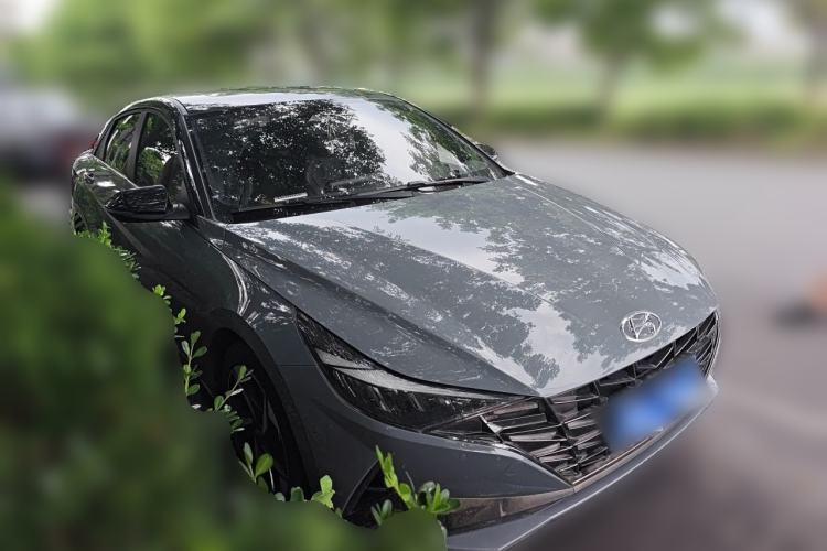 Used Hyundai Elantra 2021 240TGDi DCT LUX Prestige Edition Front Right 45 Deg
