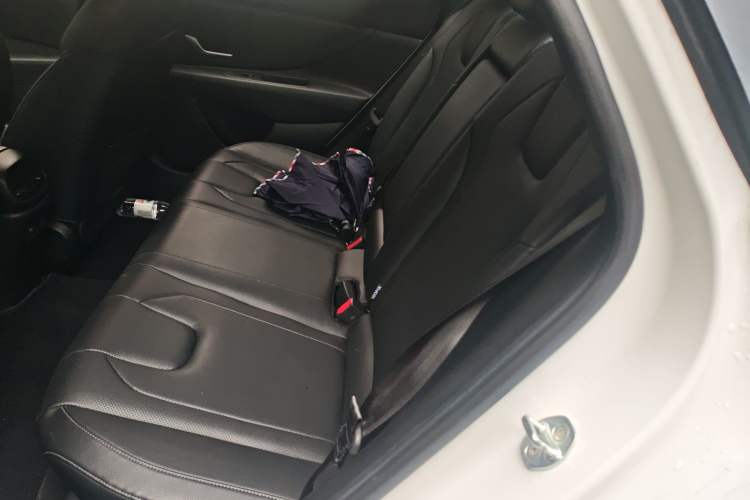 Used Hyundai Elantra 2021 1.5L CVT TOP Flagship Edition Left Rear Seat