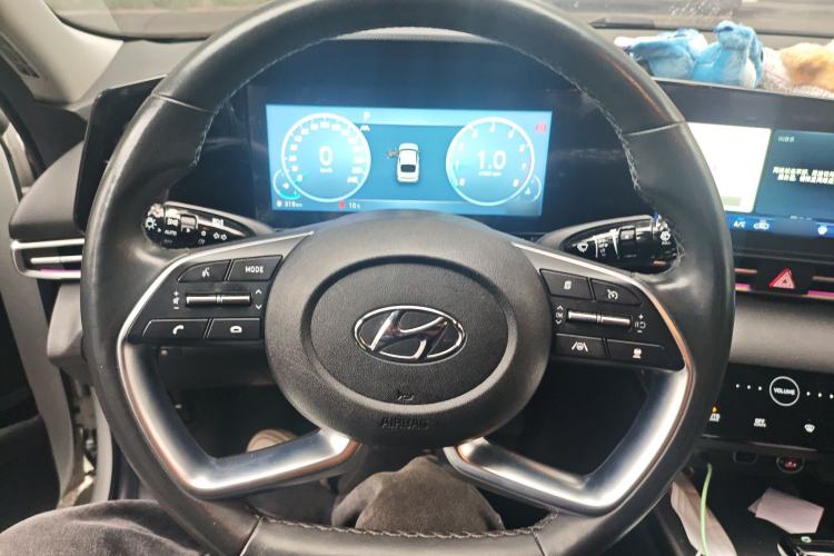Used Hyundai Elantra 2021 1.5L CVT TOP Flagship Edition Steering Wheel