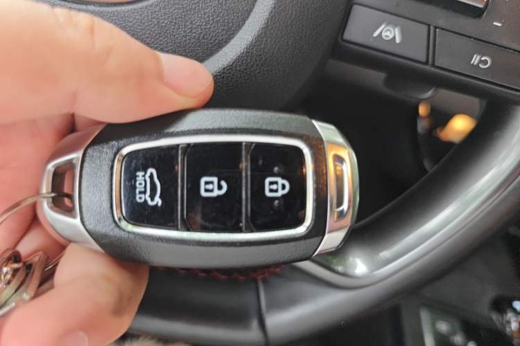 Used Hyundai Elantra 2021 240TGDi DCT LUX Prestige Edition Vehicle Key