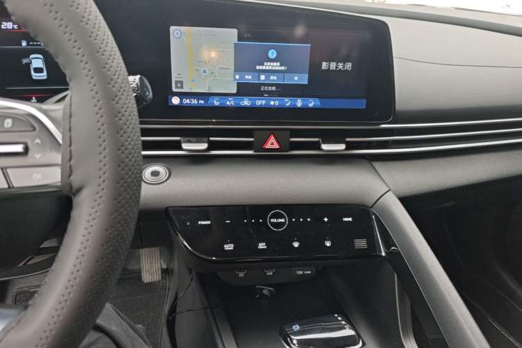 Used Hyundai Elantra 2021 1.5L CVT GLX Elite Edition Audio And AC Panel