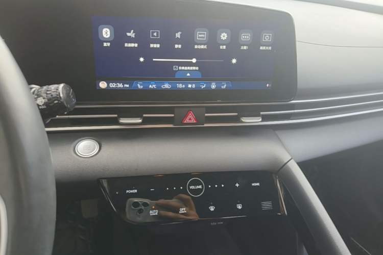 Used Hyundai Elantra 2021 1.5L CVT LUX Prestige Edition Audio And AC Panel
