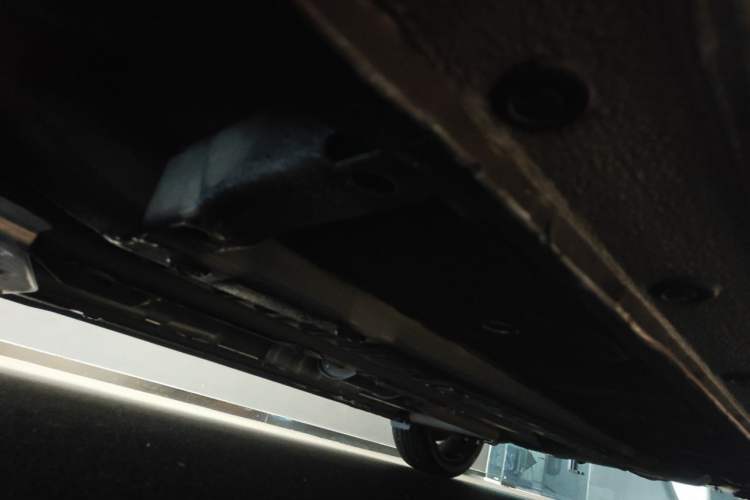 Used Hyundai Elantra 2021 1.5L CVT GLX Elite Edition Chassis Front Left