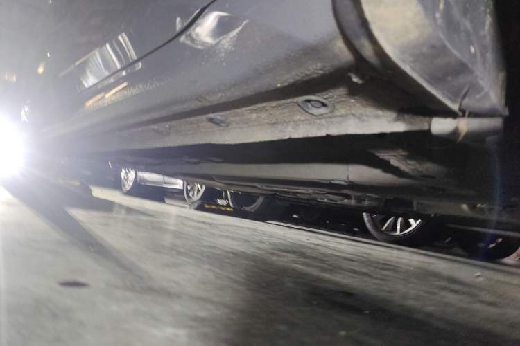 Used Hyundai Elantra 2021 1.5L CVT LUX Prestige Edition Chassis Front Right
