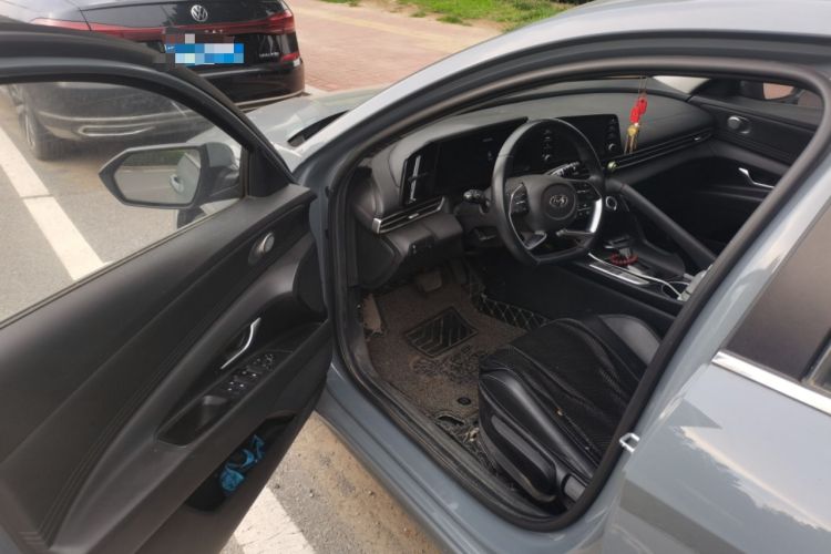 Used Hyundai Elantra 2021 1.5L CVT GLX Elite Edition Driver Seat
