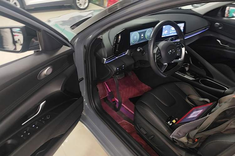 Used Hyundai Elantra 2021 1.5L CVT TOP Flagship Edition Driver Seat