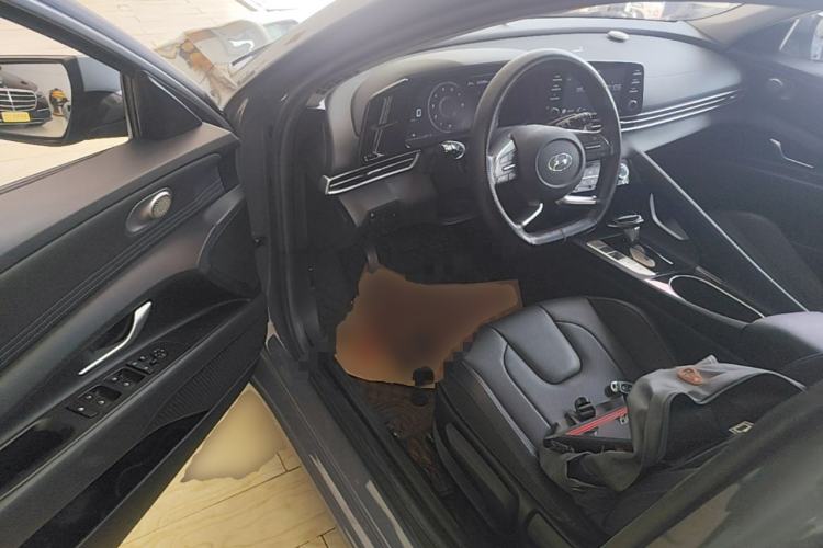 Used Hyundai Elantra 2021 1.5L CVT GLX Elite Edition Driver Seat