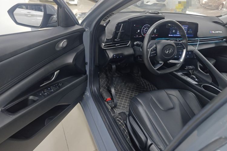 Used Hyundai Elantra 2021 1.5L CVT GLX Elite Edition Driver Seat