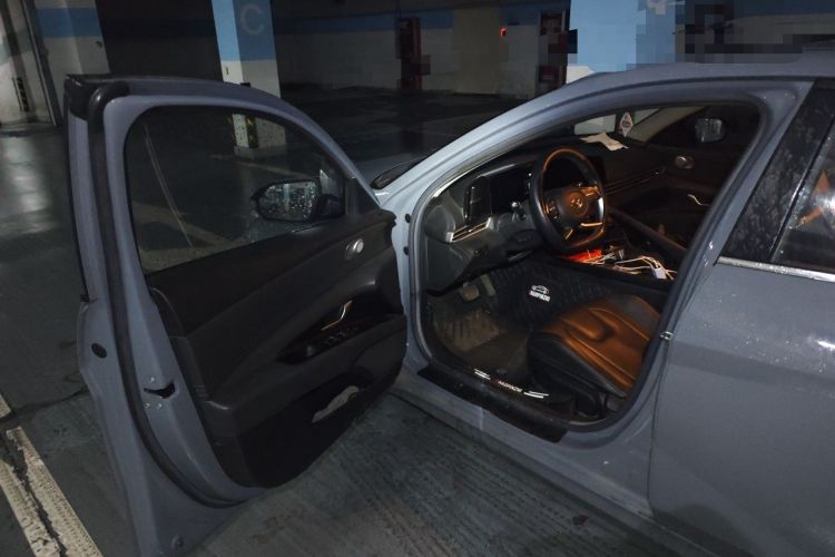 Used Hyundai Elantra 2021 1.5L CVT GLX Elite Edition Driver Seat