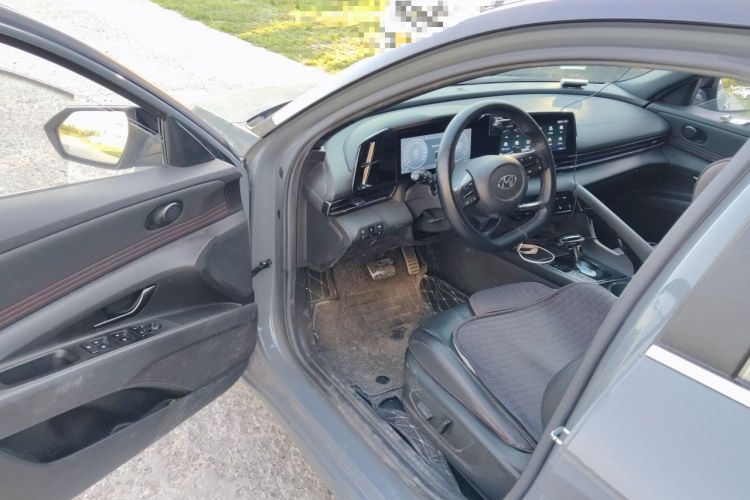 Used Hyundai Elantra 2021 240TGDi DCT TOP Flagship Edition Driver Seat