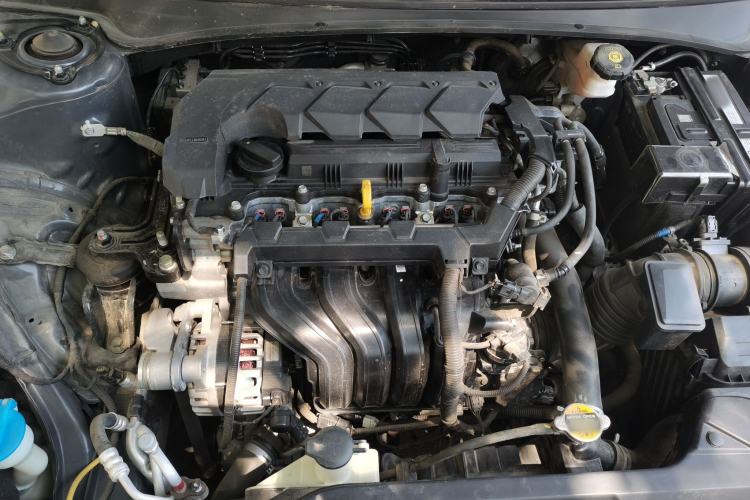 Used Hyundai Elantra 2021 1.5L CVT LUX Prestige Edition Engine Bay