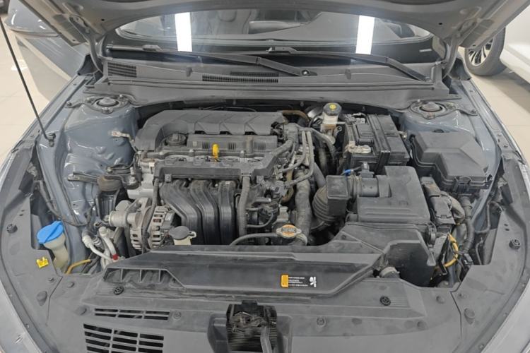Used Hyundai Elantra 2021 1.5L CVT GLX Elite Edition Engine Bay