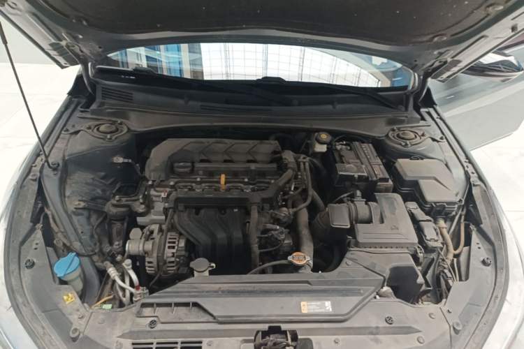 Used Hyundai Elantra 2021 1.5L CVT TOP Flagship Edition Engine Bay