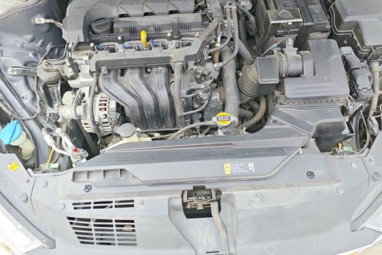 Used Hyundai Elantra 2021 1.5L CVT GLX Elite Edition Engine Bay