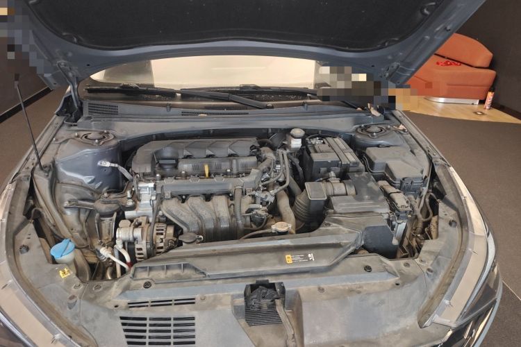 Used Hyundai Elantra 2021 1.5L CVT GLX Elite Edition Engine Bay Left