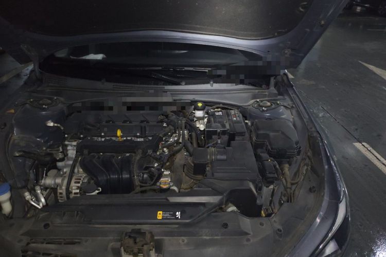 Used Hyundai Elantra 2021 1.5L CVT GLX Elite Edition Engine Bay Left