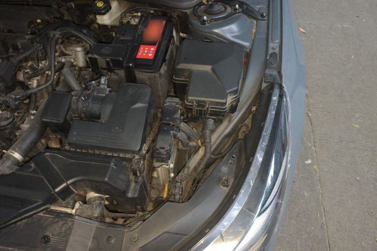 Used Hyundai Elantra 2021 1.5L CVT LUX Prestige Edition Engine Bay Left