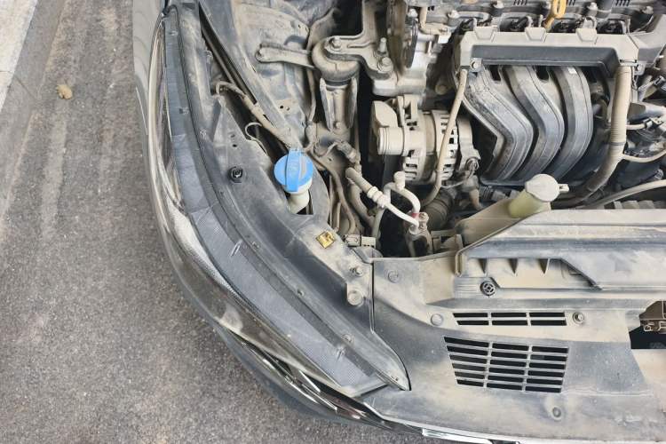 Used Hyundai Elantra 2021 1.5L CVT GLX Elite Edition Engine Bay Right