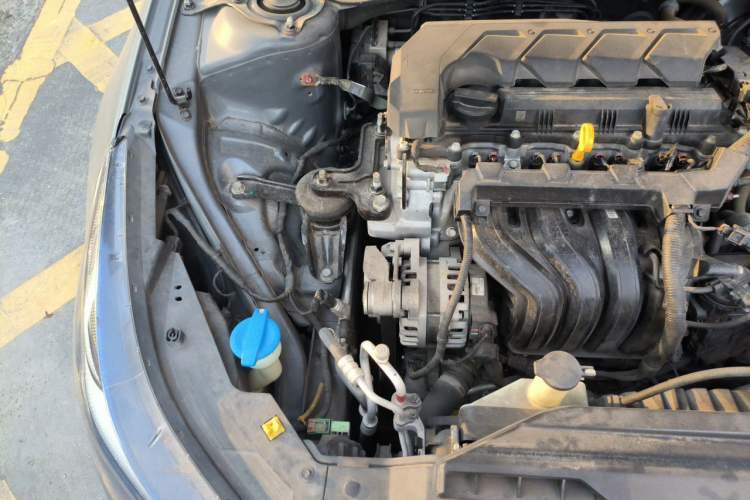 Used Hyundai Elantra 2021 1.5L CVT GLX Elite Edition Engine Bay Right