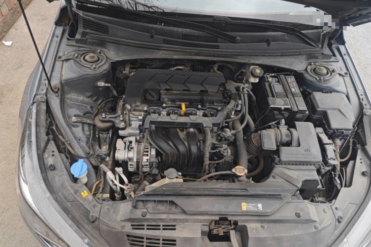 Used Hyundai Elantra 2021 1.5L CVT LUX Prestige Edition Engine Bay