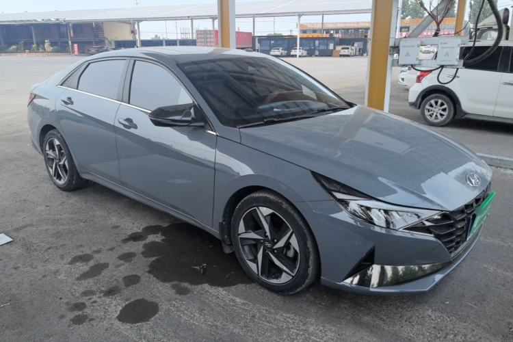 Used Hyundai Elantra 2021 1.5L CVT LUX Prestige Edition Exterior 1