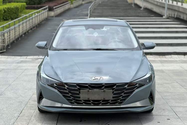Used Hyundai Elantra 2021 1.5L CVT LUX Prestige Edition Exterior 1