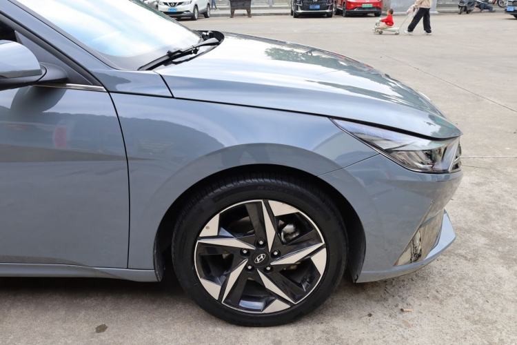 Used Hyundai Elantra 2021 1.5L CVT LUX Prestige Edition Exterior 11