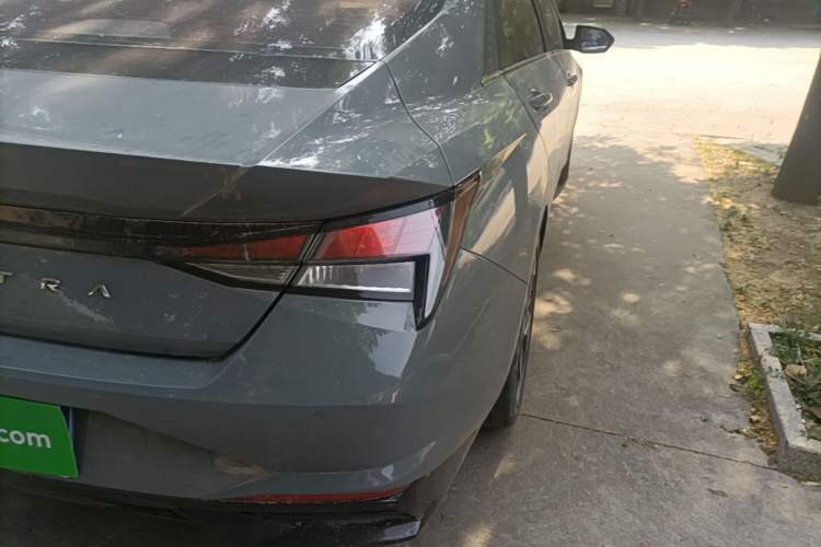 Used Hyundai Elantra 2021 1.5L CVT GLX Elite Edition Exterior 3