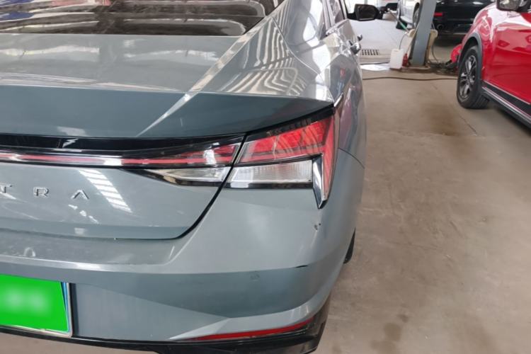 Used Hyundai Elantra 2021 1.5L CVT LUX Prestige Edition Exterior 3