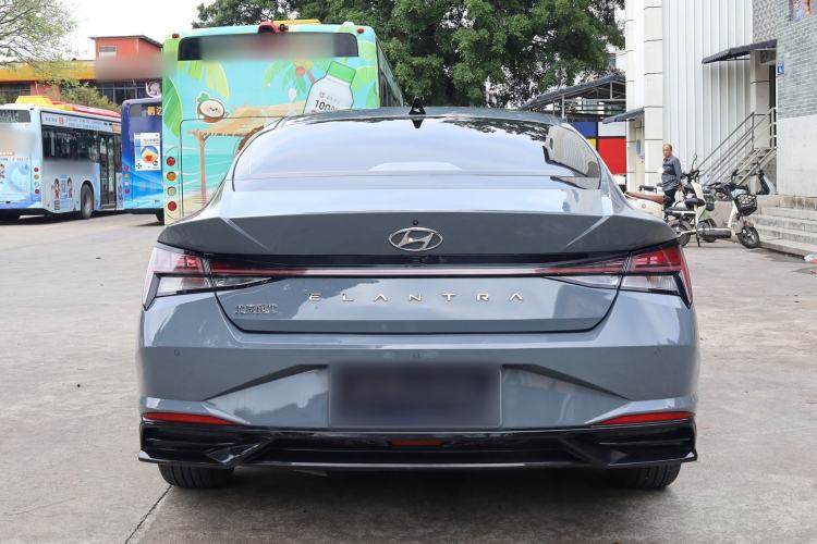 Used Hyundai Elantra 2021 1.5L CVT LUX Prestige Edition Exterior 4