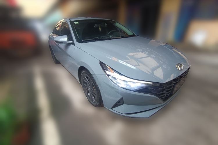 Used Hyundai Elantra 2021 1.5L CVT GLS Leading Edition Front Right 45 Deg