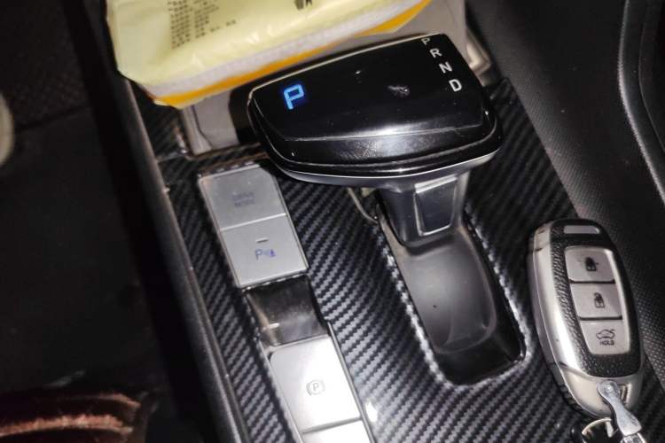 Used Hyundai Elantra 2021 1.5L CVT TOP Flagship Edition Gear Lever