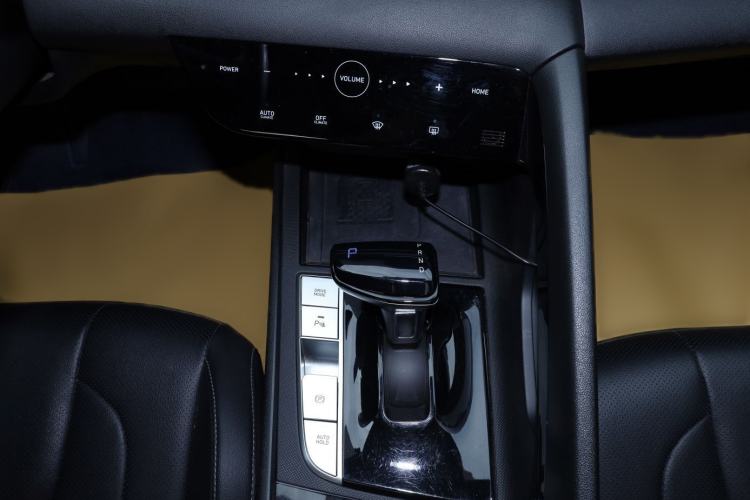 Used Hyundai Elantra 2021 1.5L CVT LUX Prestige Edition Gear Lever