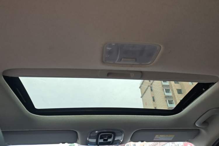 Used Hyundai Elantra 2021 1.5L CVT GLX Elite Edition Headliner