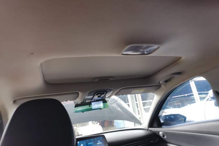Used Hyundai Elantra 2021 1.5L CVT LUX Prestige Edition Headliner