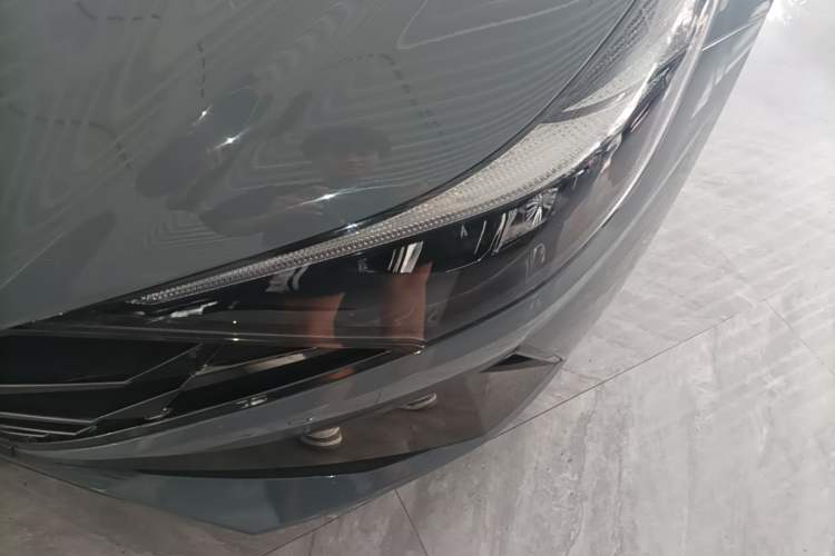 Used Hyundai Elantra 2021 1.5L CVT LUX Prestige Edition Left Front Headlight